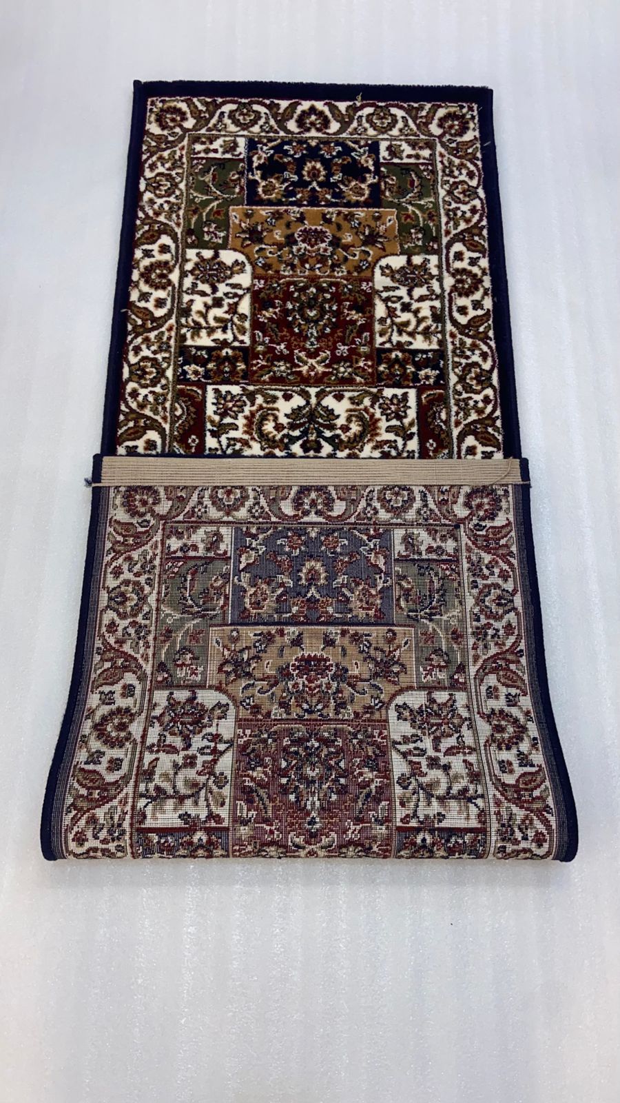 Kashmiri woollen carpets Hamdan design