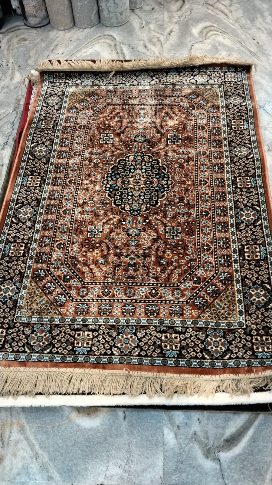 Traditional silk persian design carpets rust colour 4ft x 6 ft rust colour soft shining