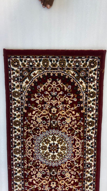 Traditional design woollen this soft Carpets Runner